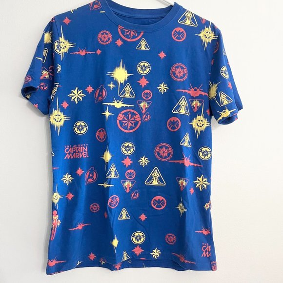 Captain Marvel Blue Superhero Graphic T Shirt Men's Medium - Picture 3 of 5